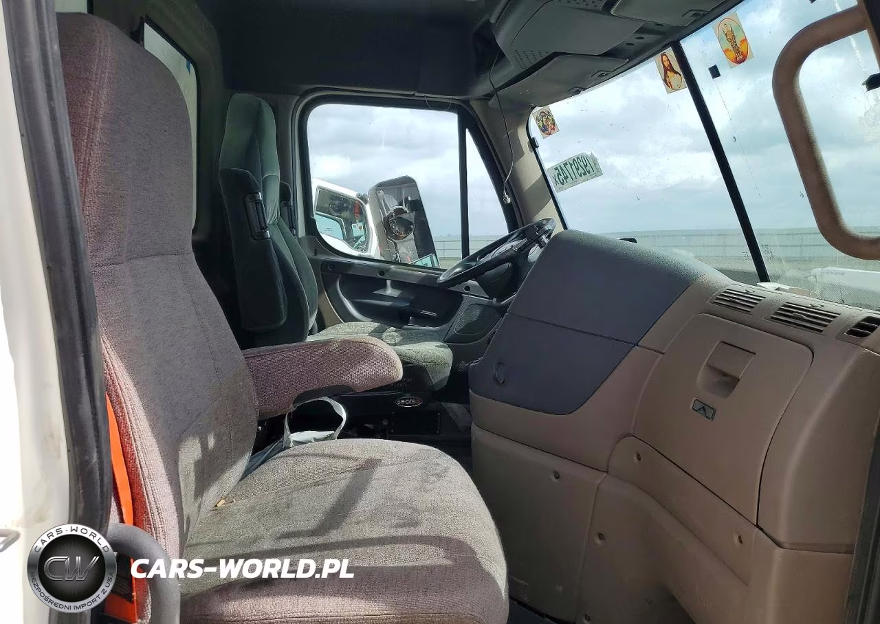 2016 Freightliner Cascadia 125 Semi Truck VIN:3AKJGED5XGDGT9244 - 5
