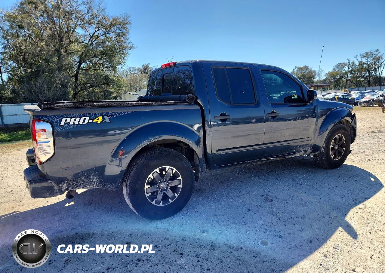 2018 Nissan Frontier Pro-4X VIN:1N6AD0EV5JN731070 - 3
