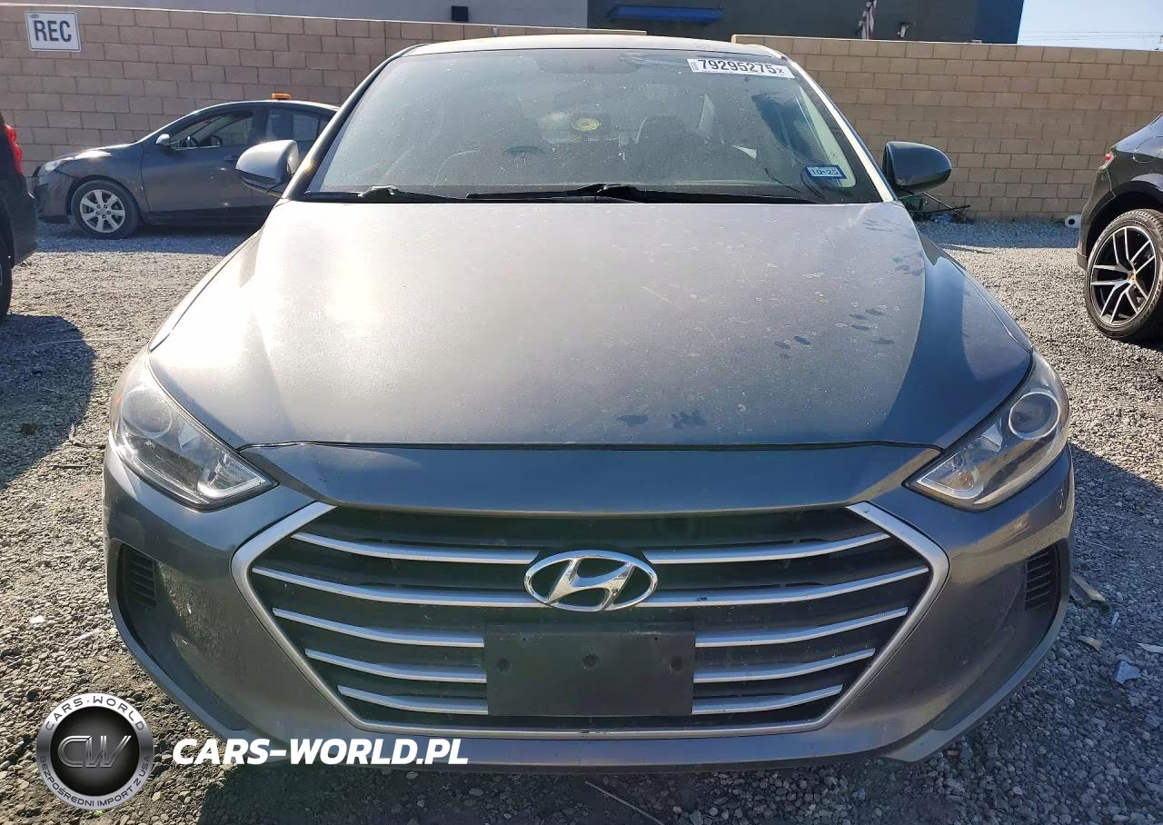 2018 Hyundai Elantra Sel VIN:5NPD84LF0JH357927 - 5