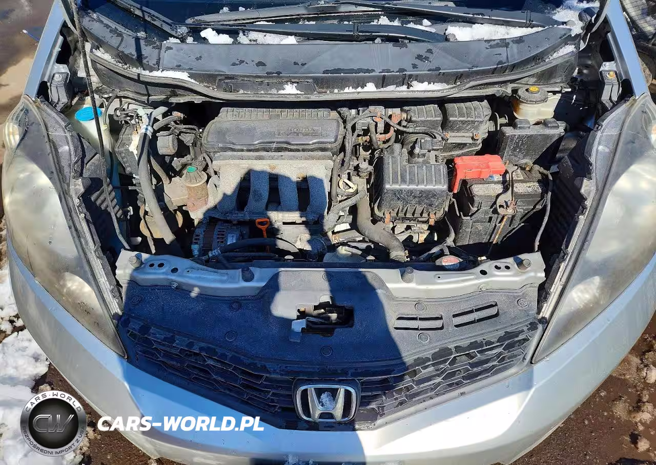 2012 Honda Fit Sport VIN:JHMGE8H59CC033224 - 11