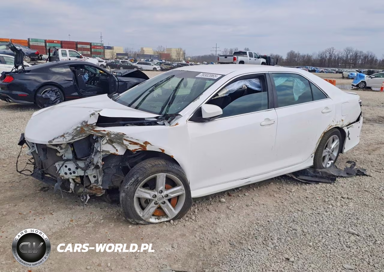2013 Toyota Camry Se – zdjęcie 1 z 12