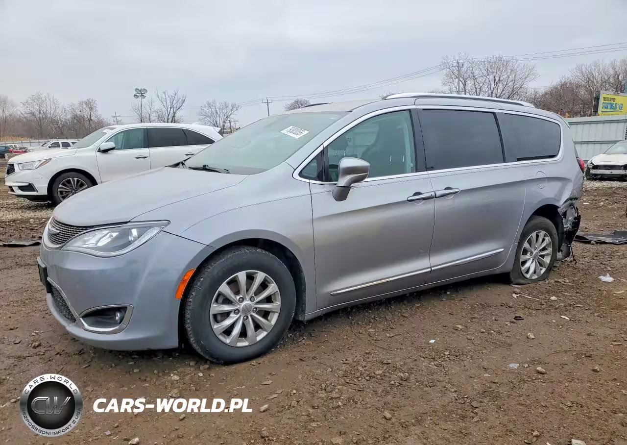 2018 Chrysler Pacifica Touring L
