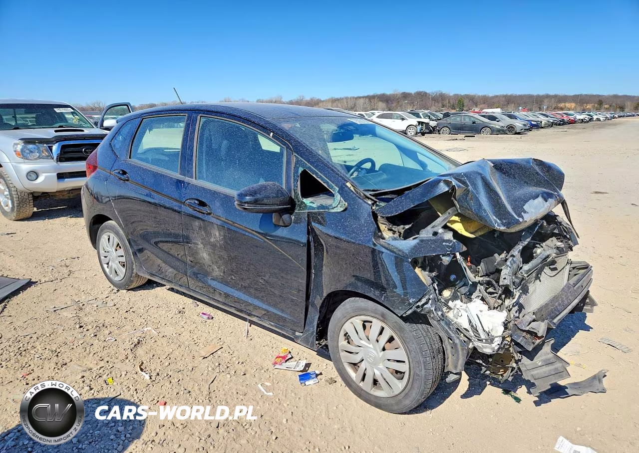 2017 Honda Fit Lx VIN:3HGGK5H58HM712157 - 4