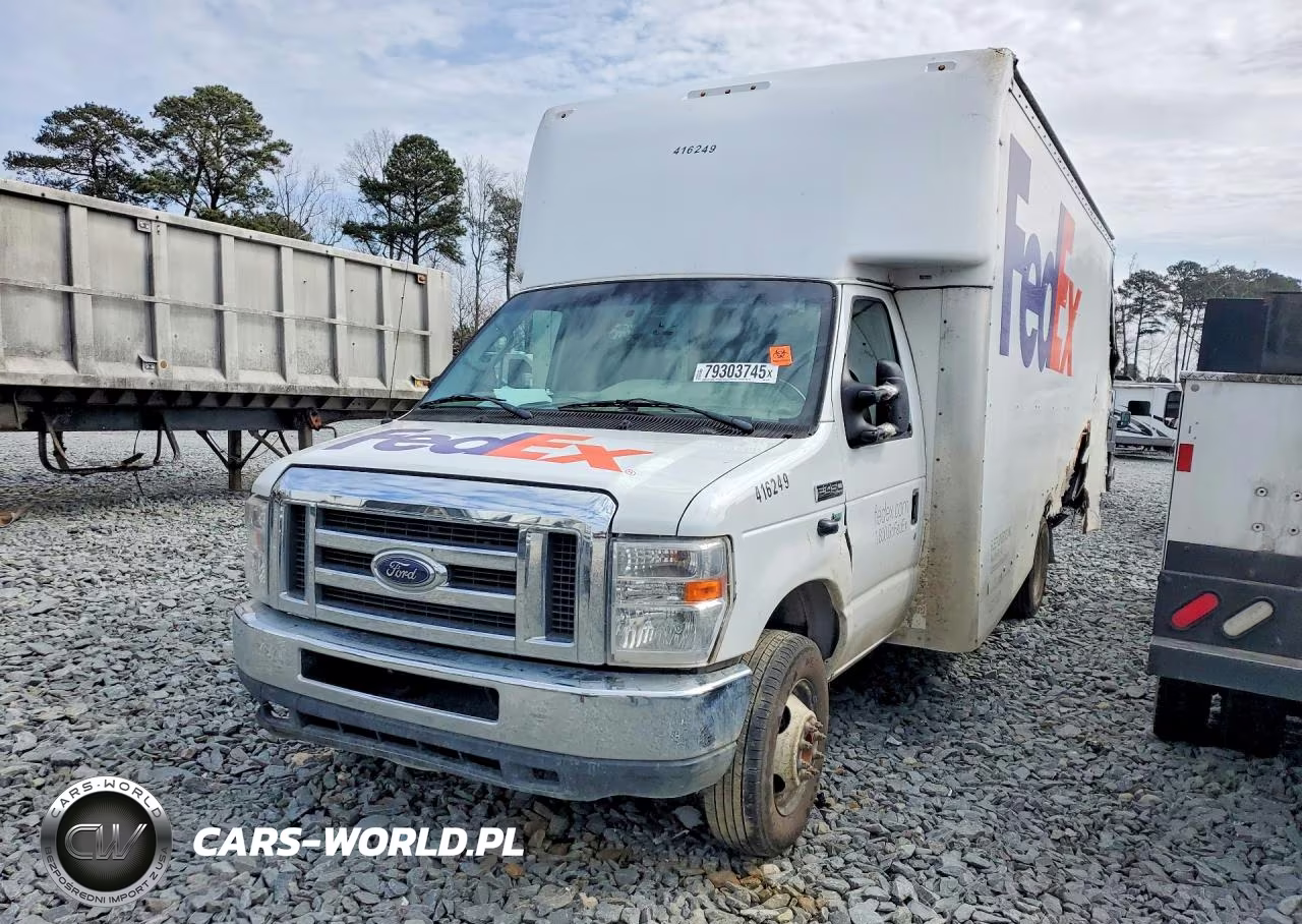 2019 Ford E450 Delivery Truck