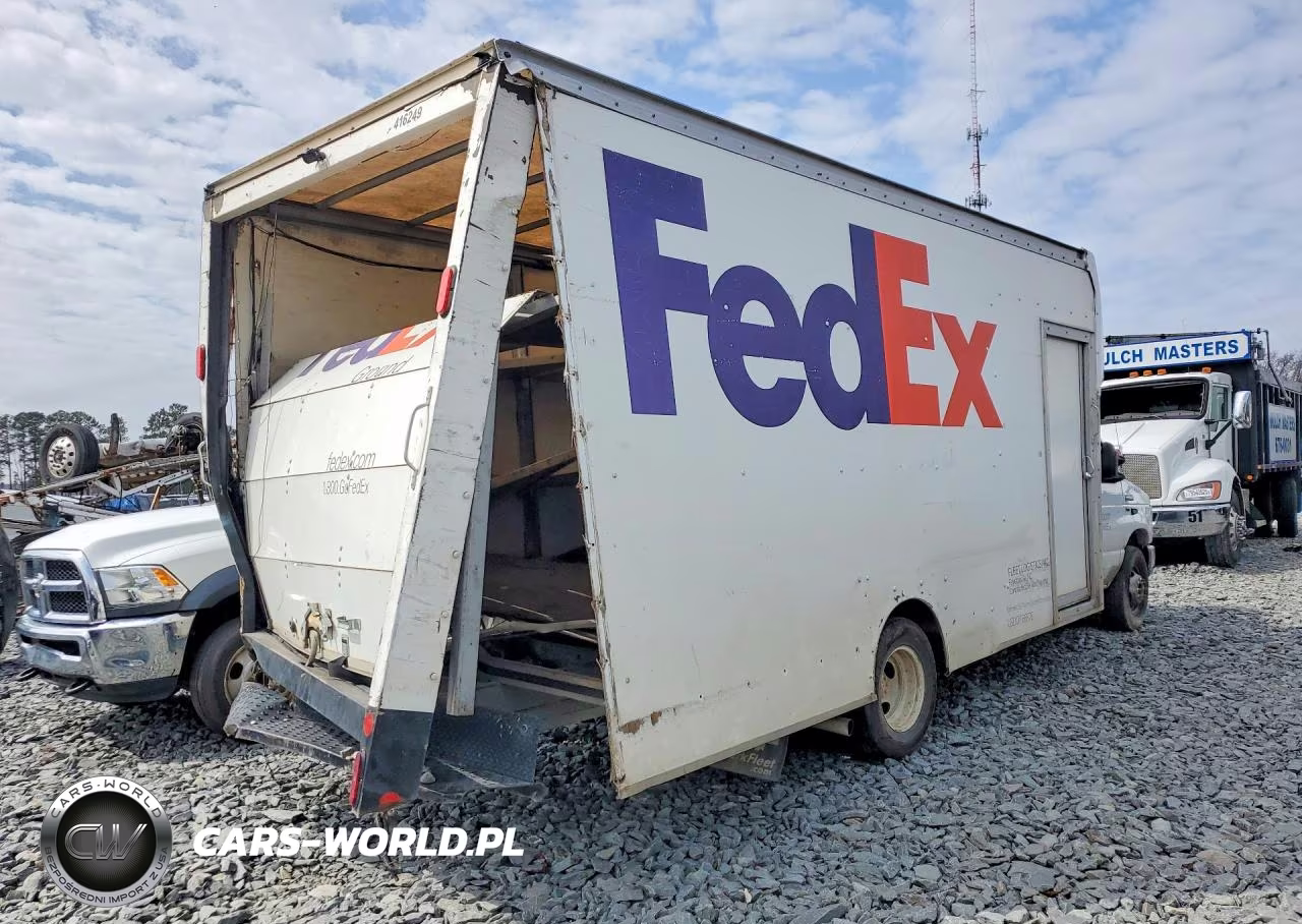 2019 Ford E450 Delivery Truck VIN:1FDWE4F64KDC11109 - 3