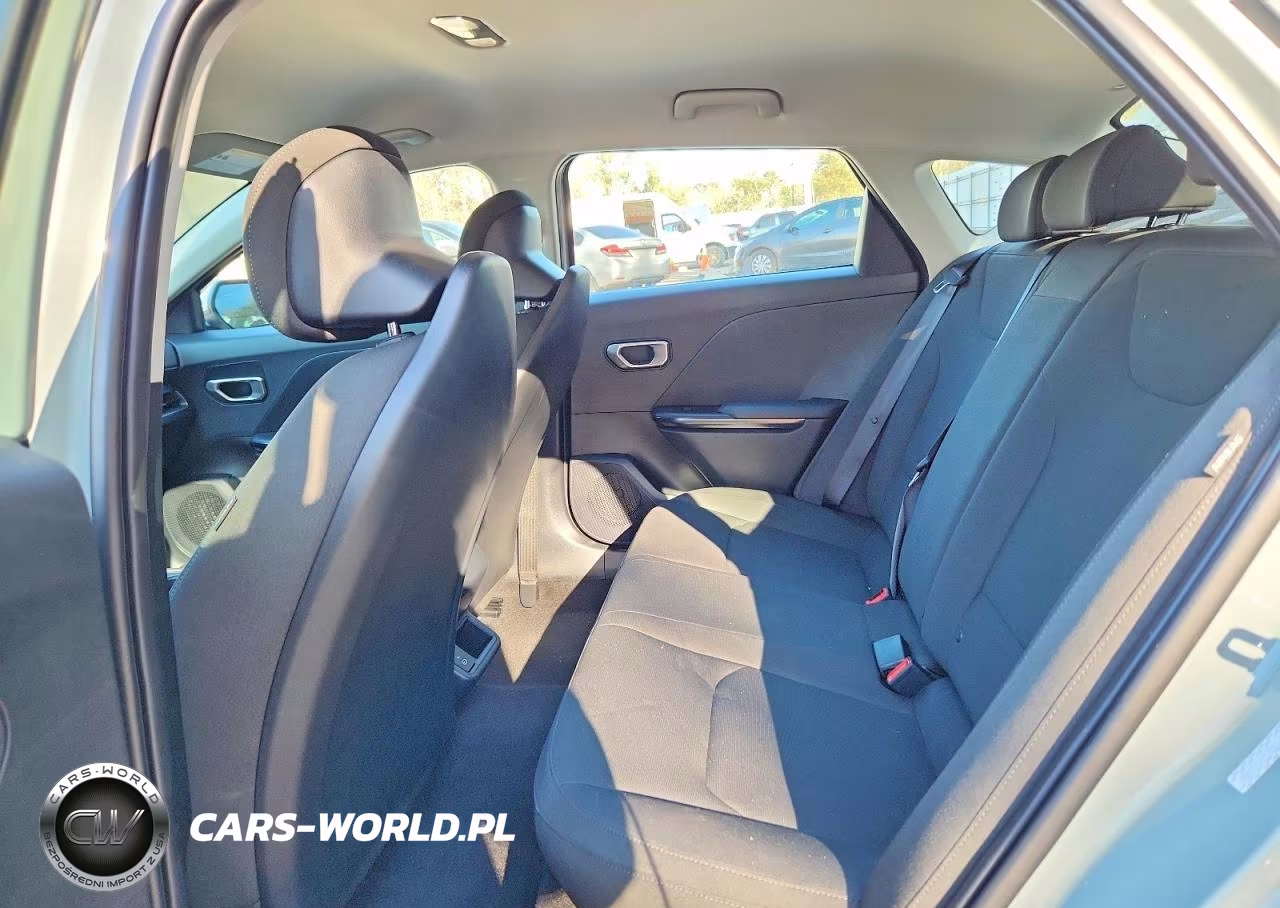2026 Kia K4 Lxs VIN:3KPFT4DE5TE254054 - 10
