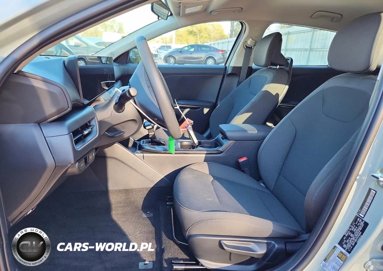 2026 Kia K4 Lxs VIN:3KPFT4DE5TE254054 - 7