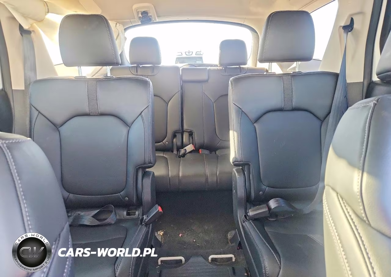 2023 Honda Pilot Touring VIN:5FNYG2H73PB001554 - 10