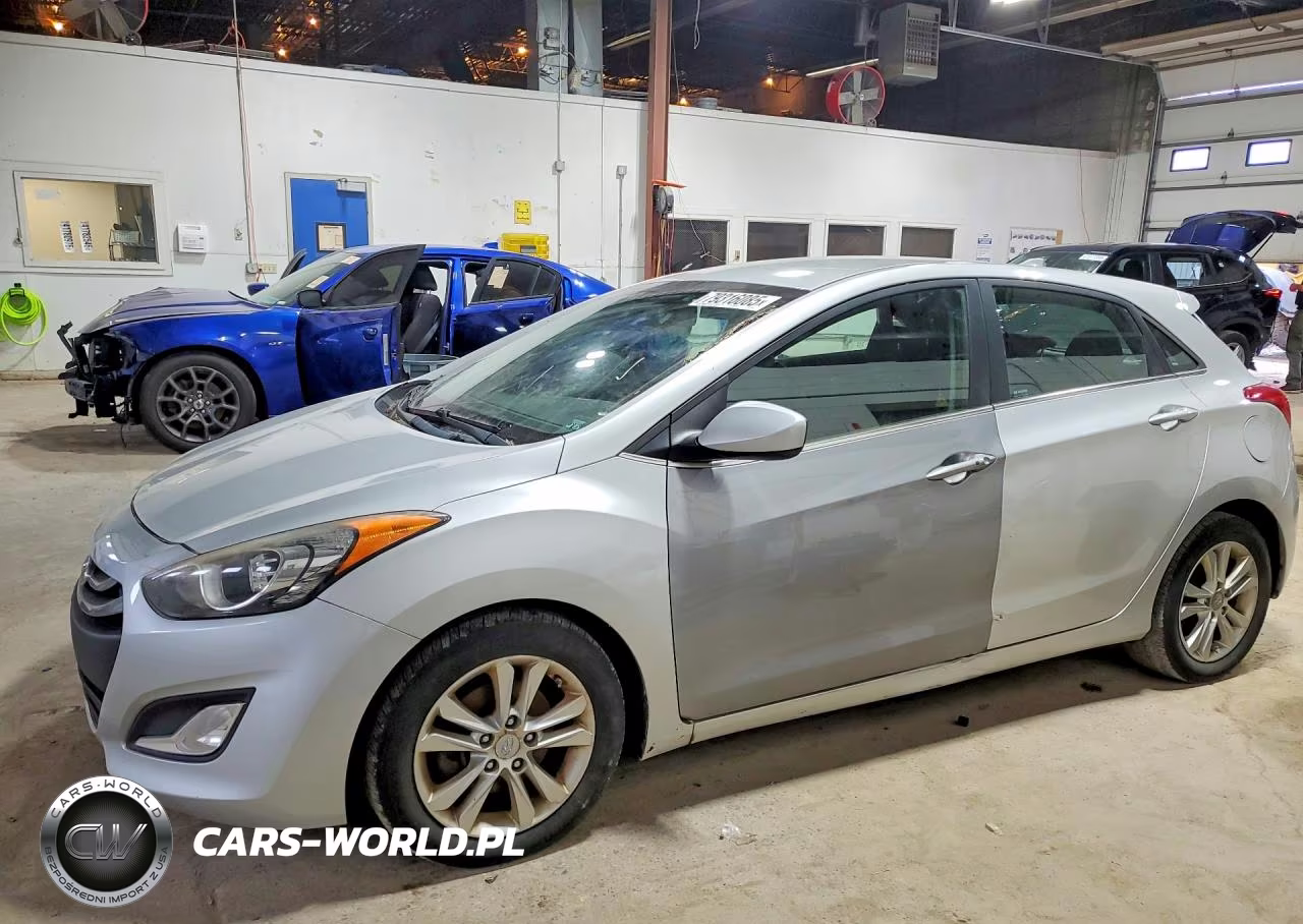 2013 Hyundai Elantra Gt Base – zdjęcie 1 z 12