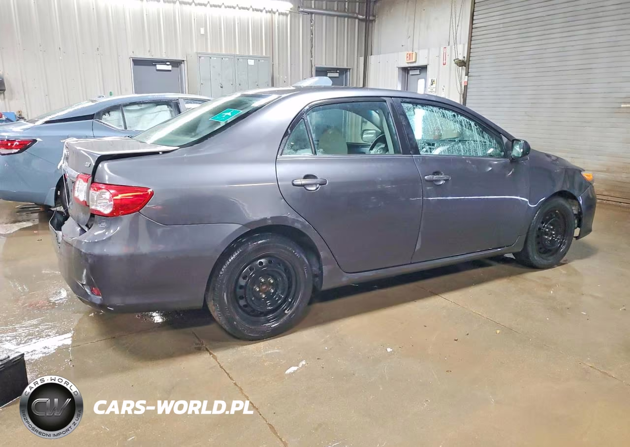 2013 Toyota Corolla Le VIN:2T1BU4EE8DC039441 - 3