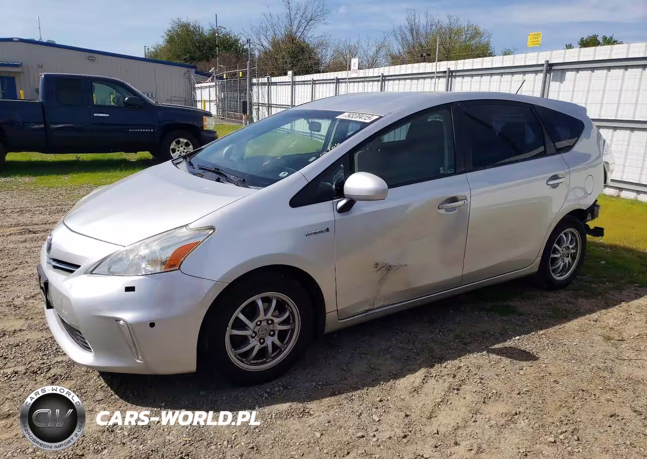 2013 Toyota Prius V Three