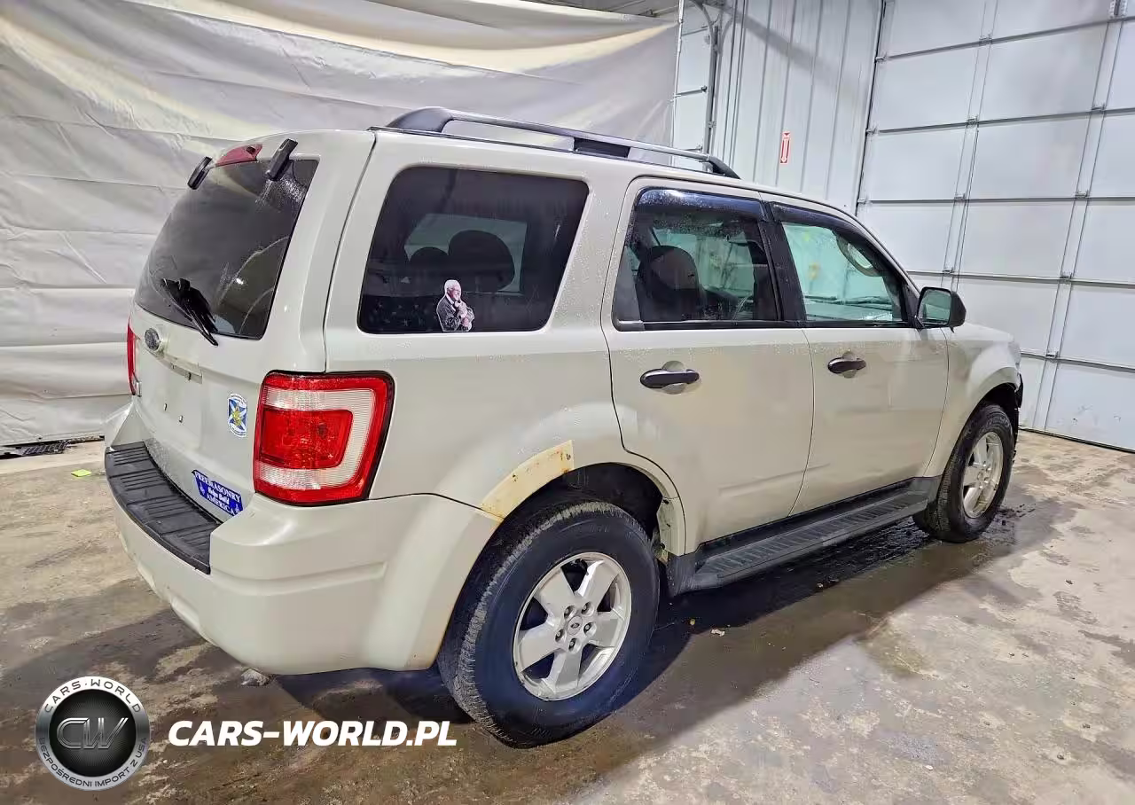 2009 Ford Escape Xlt VIN:1FMCU03779KB00331 - 3