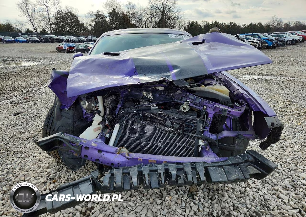 2013 Dodge Challenger Srt-8 VIN:2C3CDYCJ2DH671812 - 5