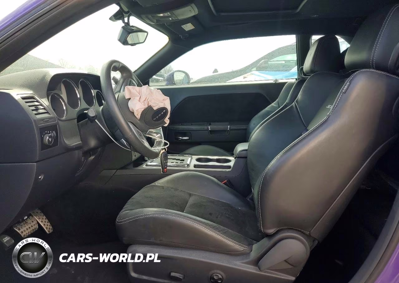 2013 Dodge Challenger Srt-8 VIN:2C3CDYCJ2DH671812 - 7