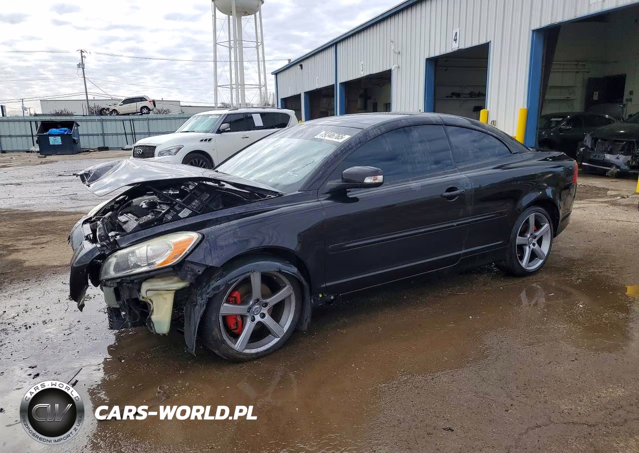 2011 Volvo C70 T5