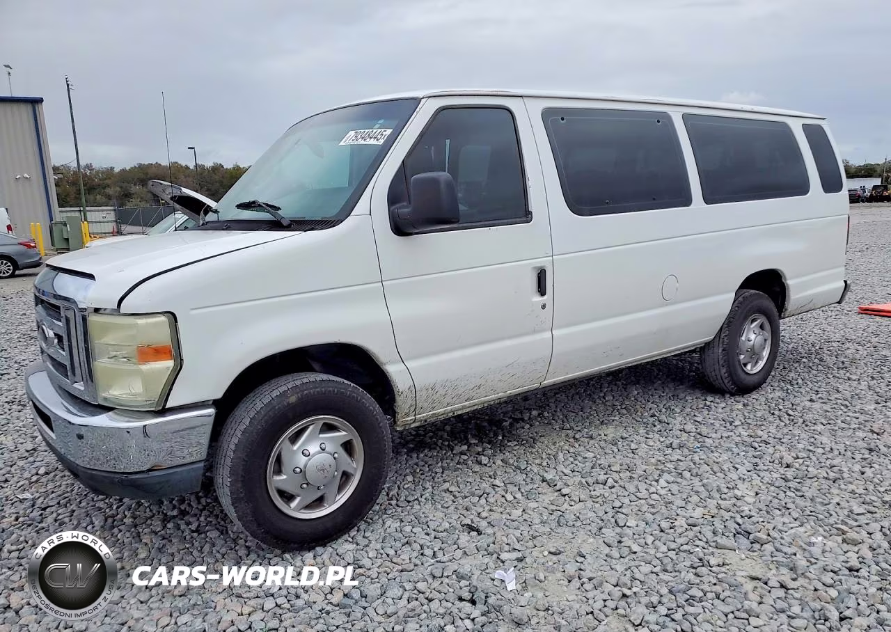 2010 Ford Econoline E350 Super Duty Wagon