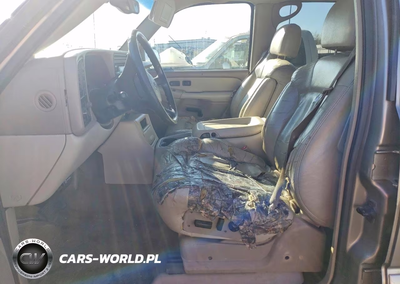 2002 Chevrolet Tahoe K1500 VIN:1GNEK13Z12J132608 - 7