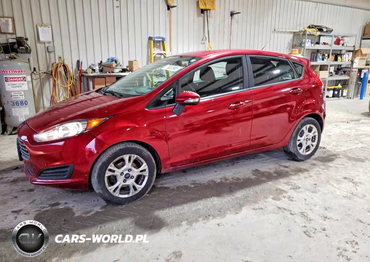 2015 Ford Fiesta Se – zdjęcie 1 z 12