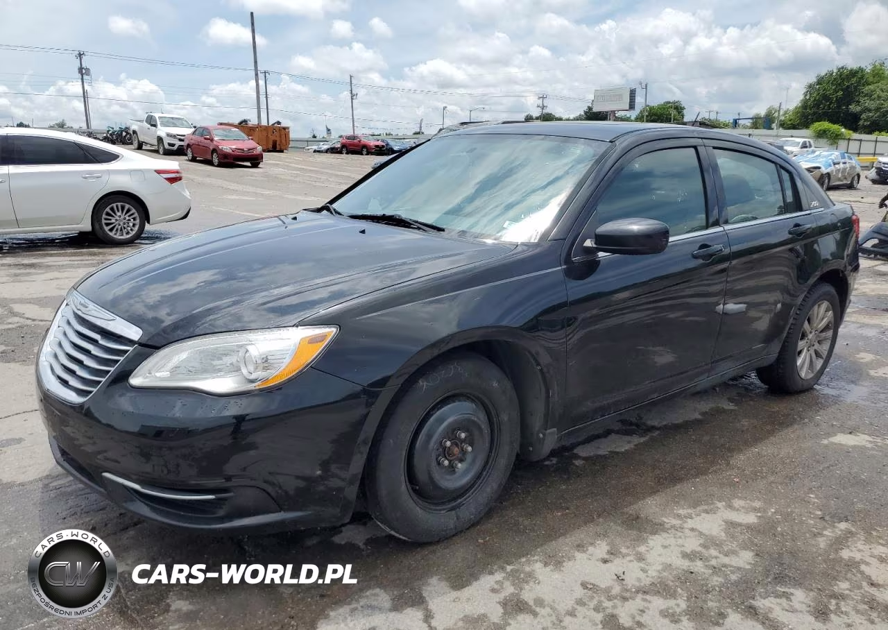 2013 Chrysler 200 Touring – zdjęcie 1 z 12