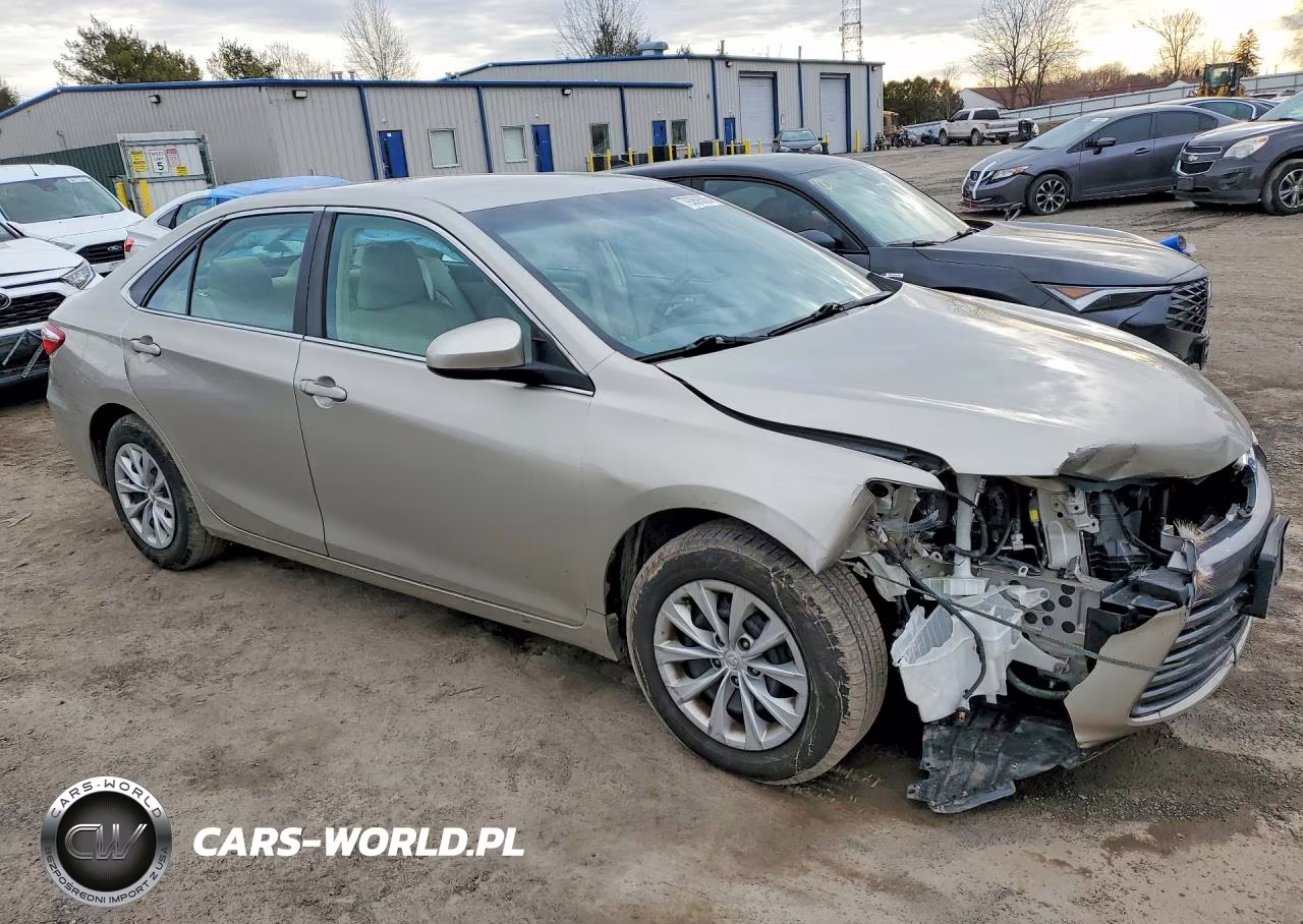 2016 Toyota Camry Le VIN:4T4BF1FK3GR568799 - 4