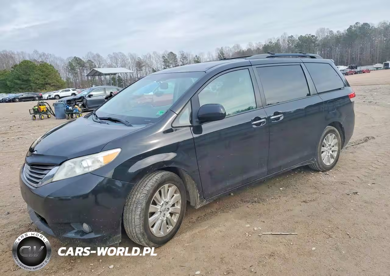 2013 Toyota Sienna Xle 7-Passenger