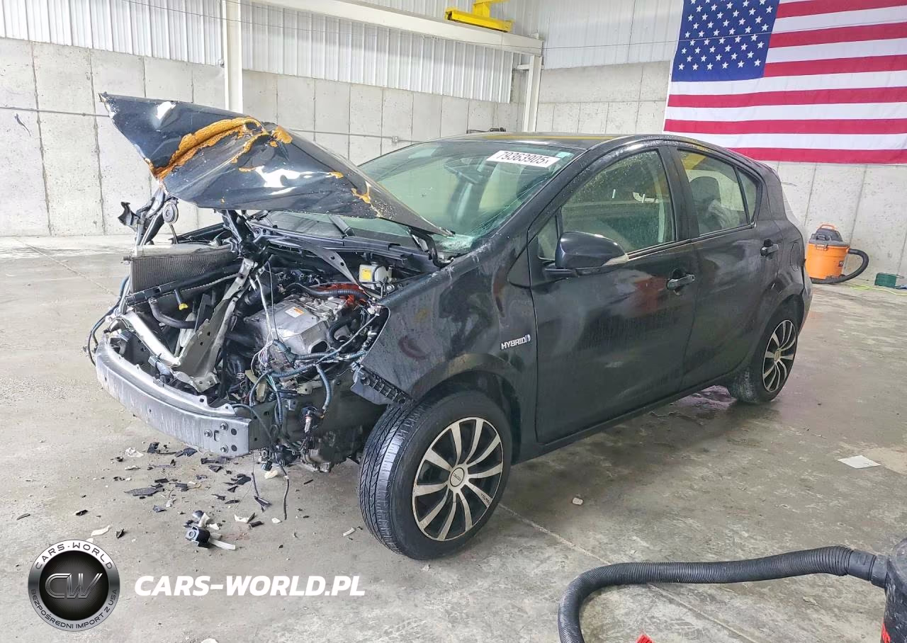 2014 Toyota Prius C Two