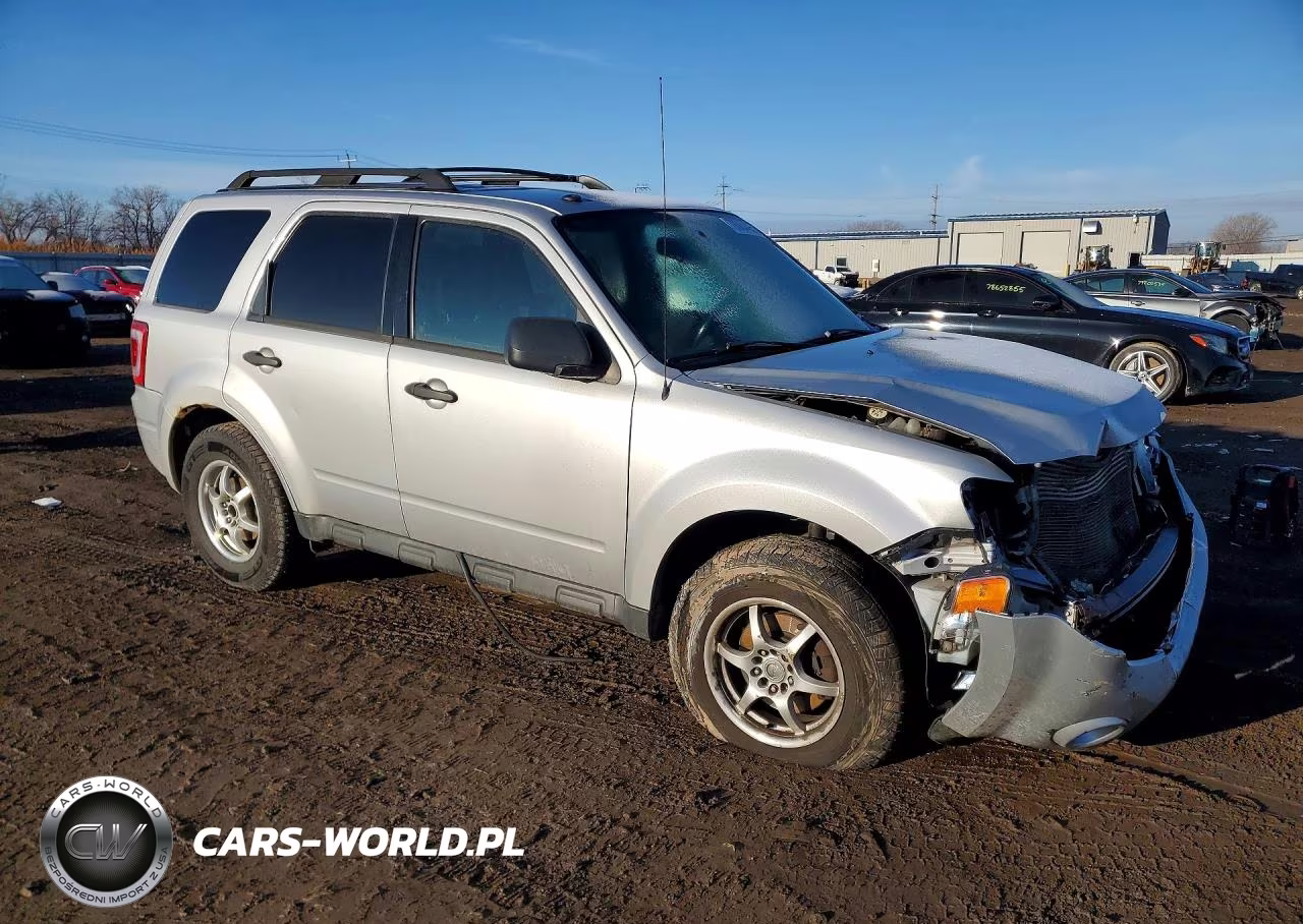 2011 Ford Escape Xlt VIN:1FMCU0D72BKB83378 - 4