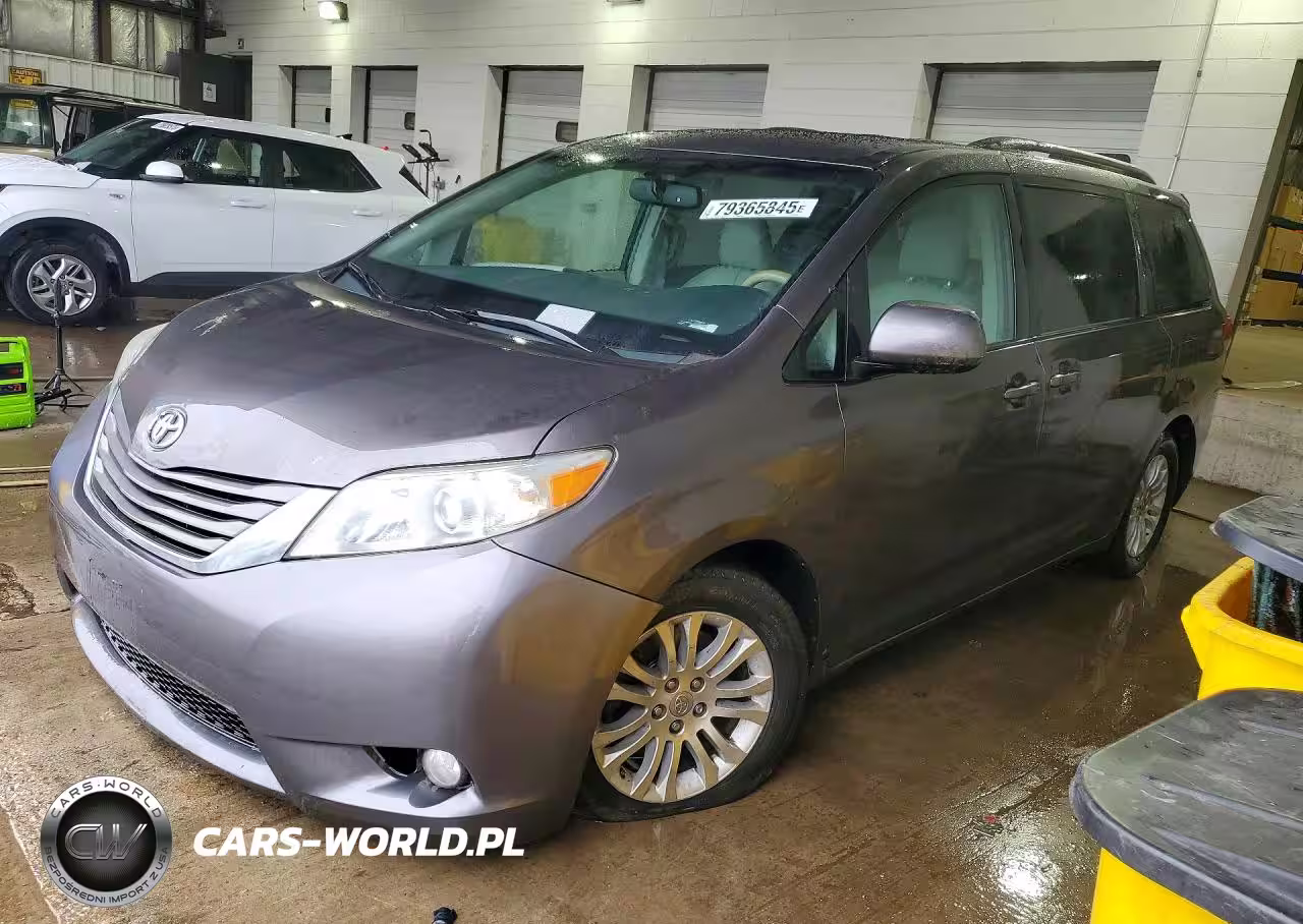 2011 Toyota Sienna Xle 8-Passenger