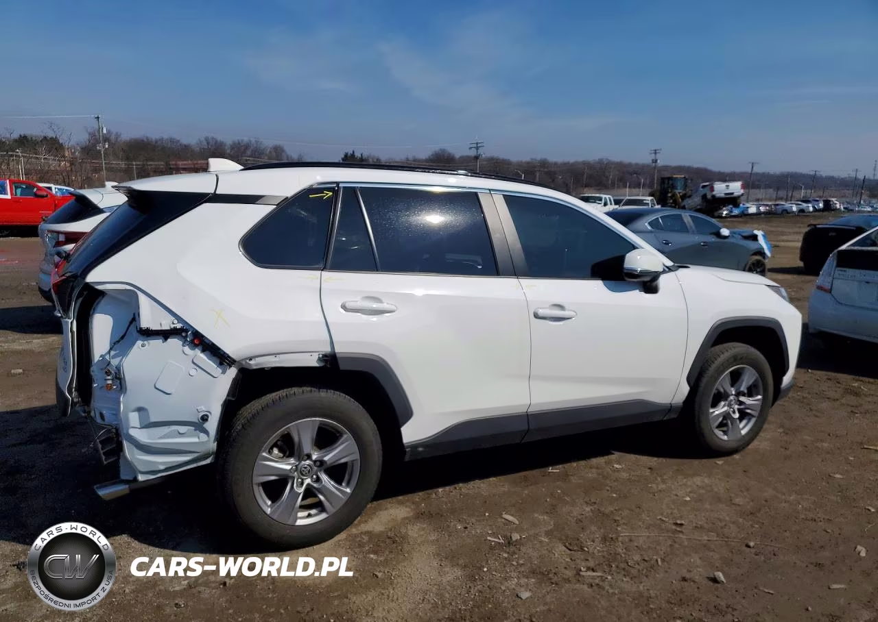 2024 Toyota Rav4 Xle VIN:2T3P1RFV6RC484995 - 3