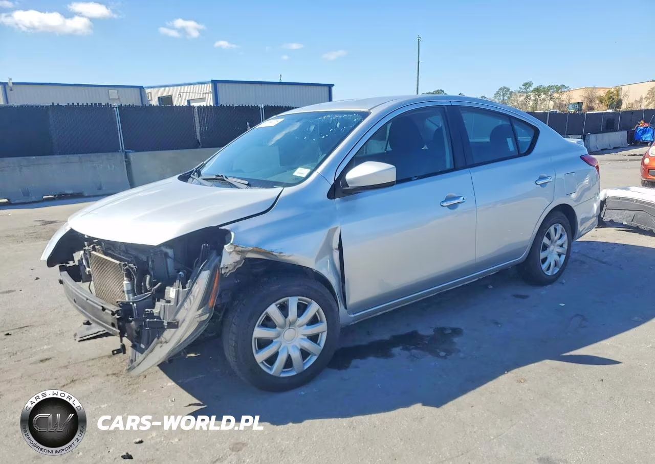 2018 Nissan Versa