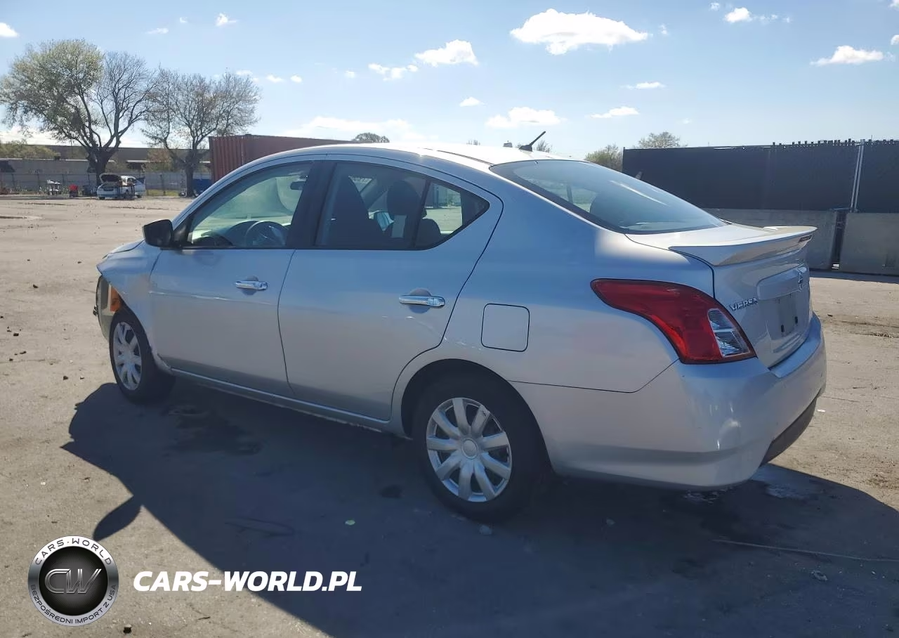 2018 Nissan Versa VIN:3N1CN7AP0JK418011 - 2