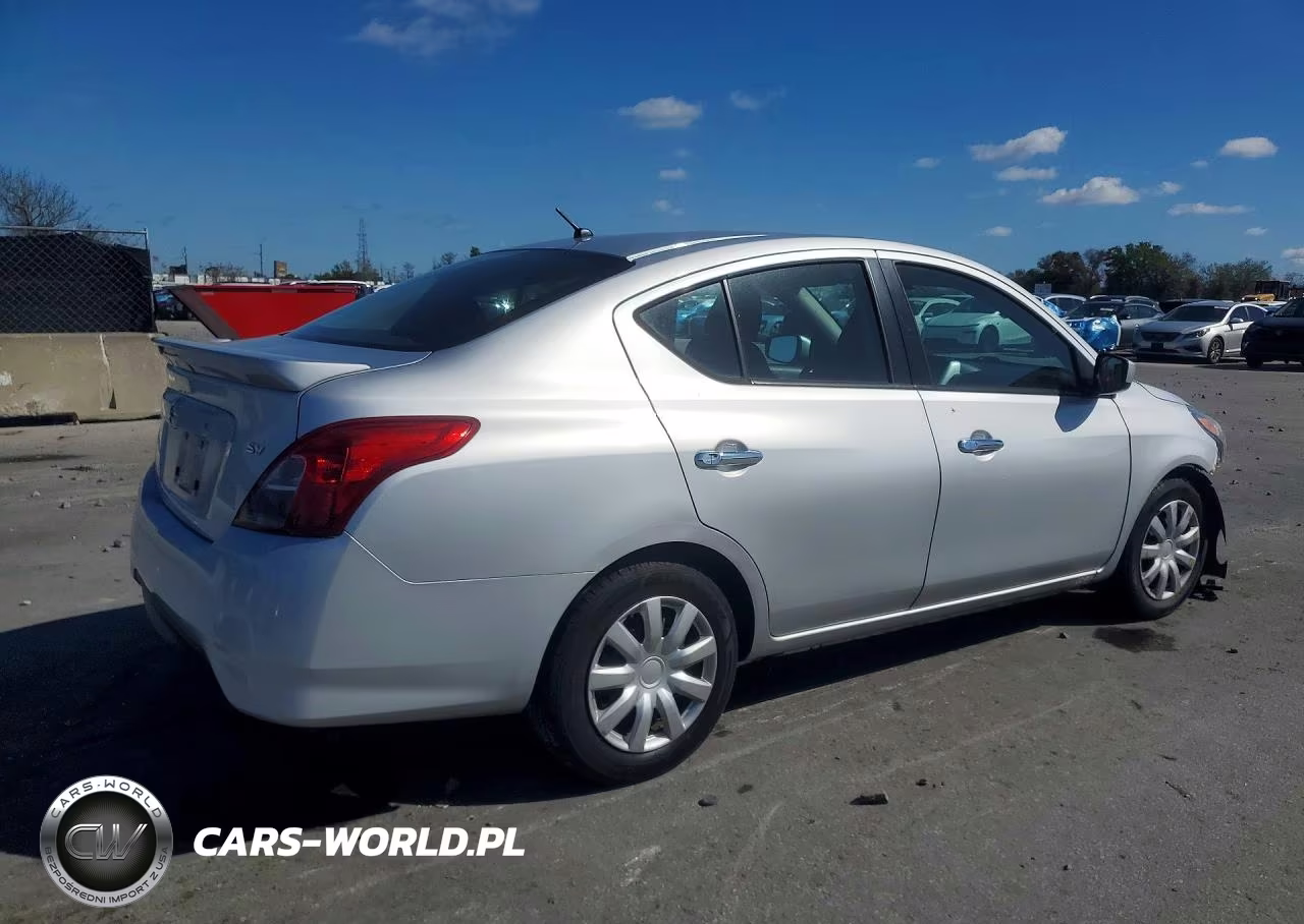 2018 Nissan Versa VIN:3N1CN7AP0JK418011 - 3