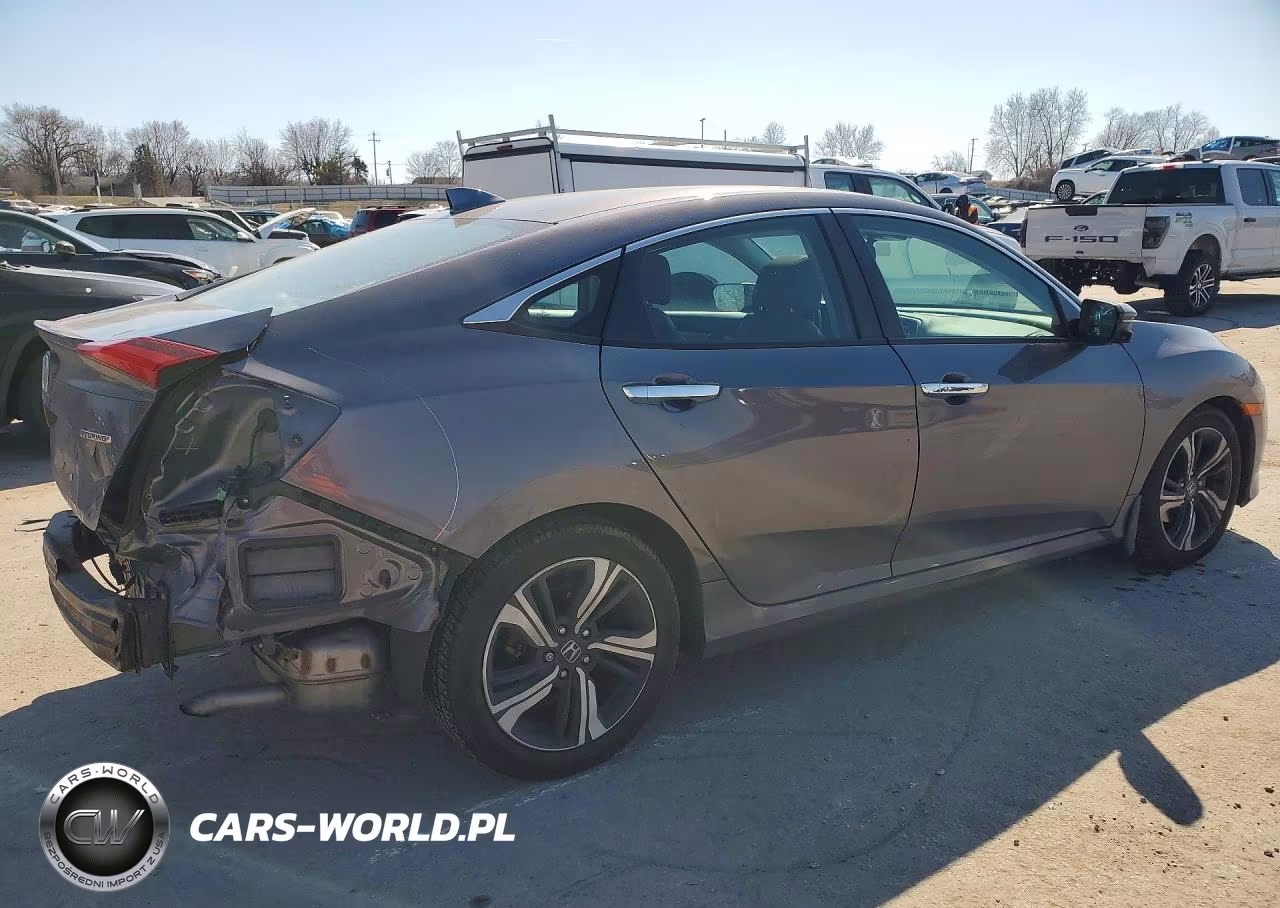 2016 Honda Civic Touring VIN:19XFC1F94GE026910 - 3