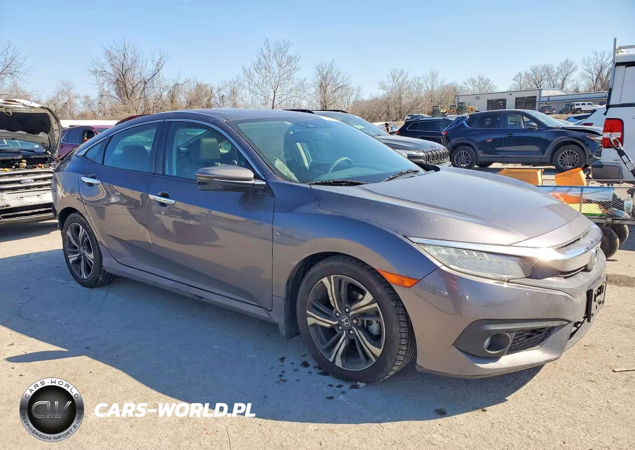 2016 Honda Civic Touring VIN:19XFC1F94GE026910 - 4