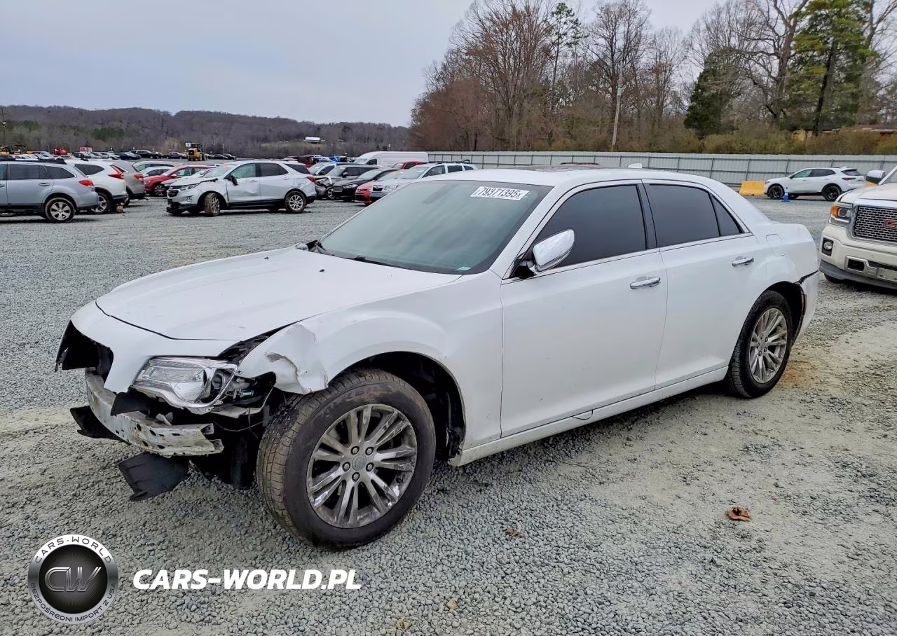 2016 Chrysler 300C
