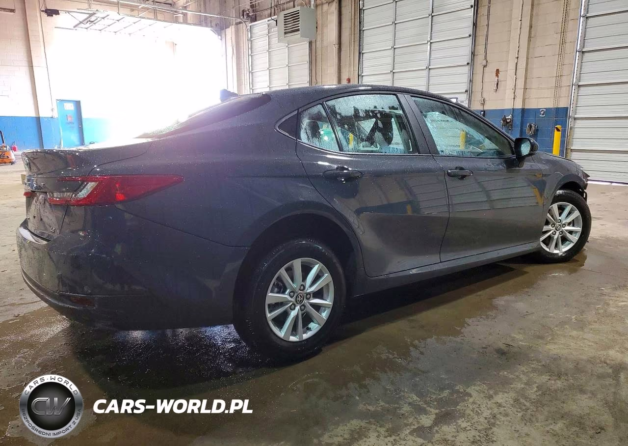2026 Toyota Camry Le VIN:4T1DAACK7TU258610 - 3