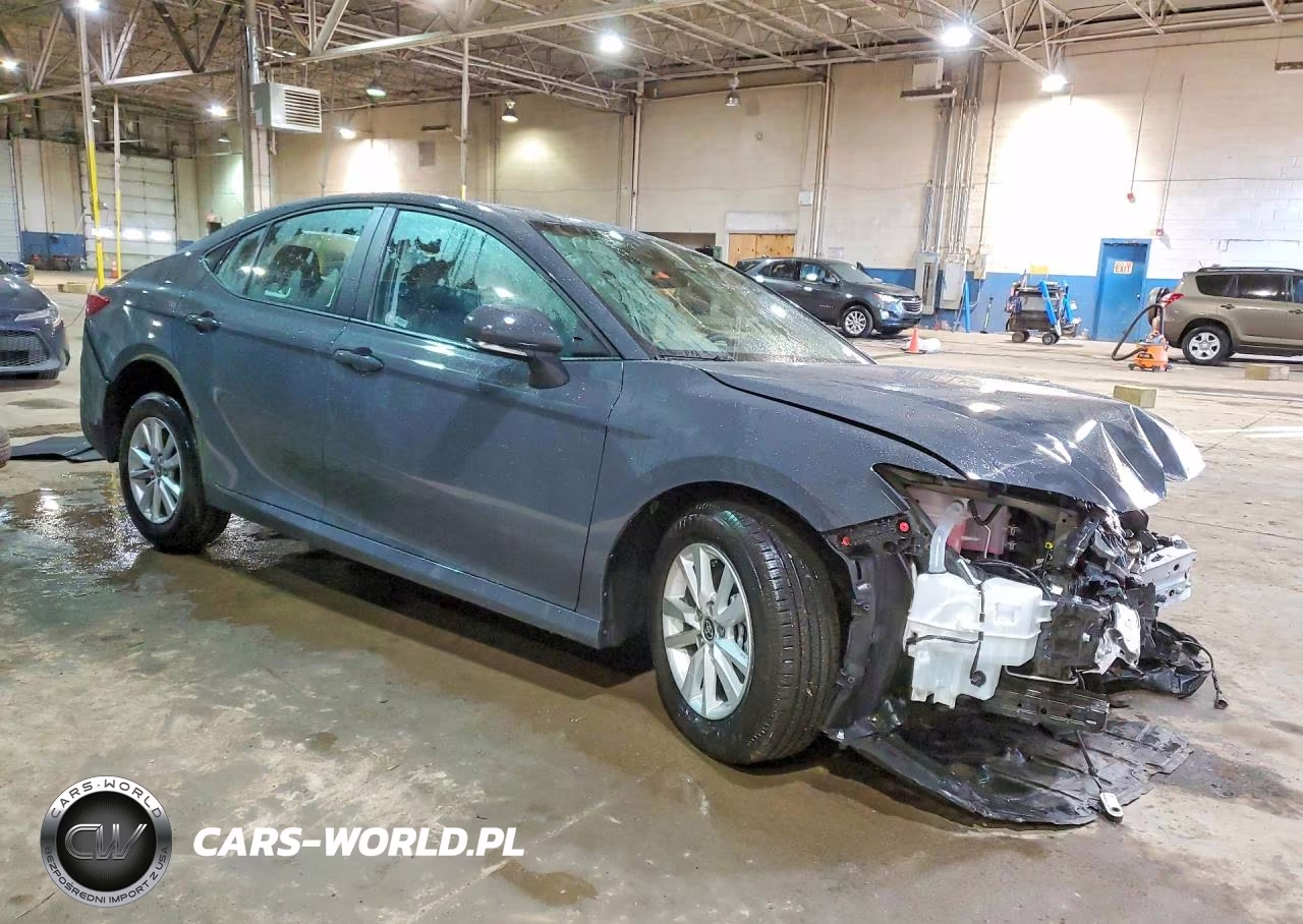 2026 Toyota Camry Le VIN:4T1DAACK7TU258610 - 4
