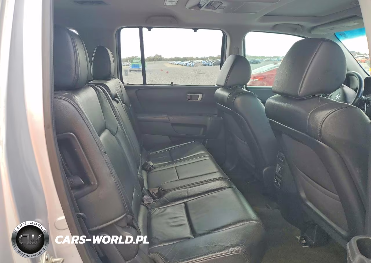 2015 Honda Pilot Touring VIN:5FNYF3H93FB001398 - 10
