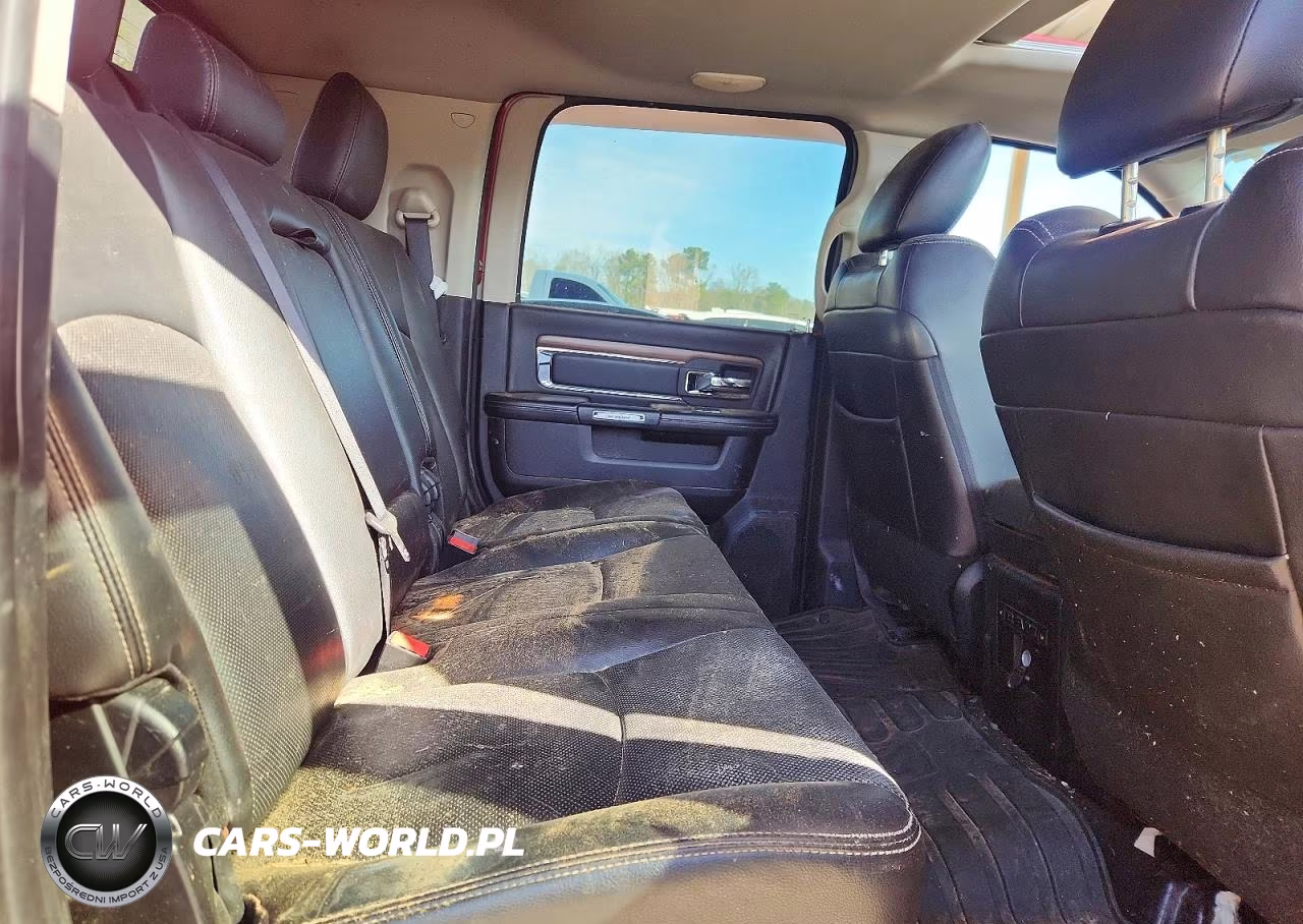 2016 Ram 3500 Laramie VIN:3C63R3ML8GG137810 - 10