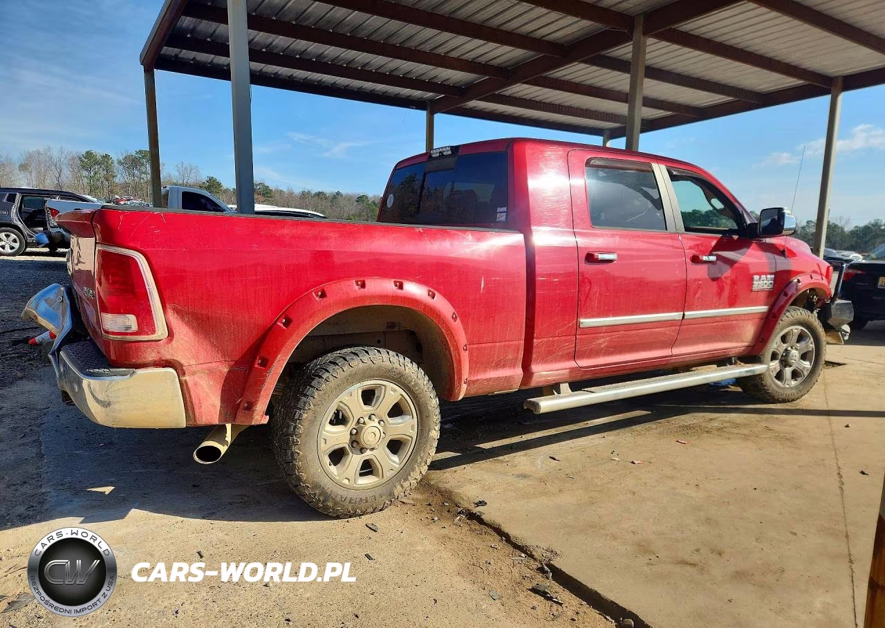 2016 Ram 3500 Laramie VIN:3C63R3ML8GG137810 - 3
