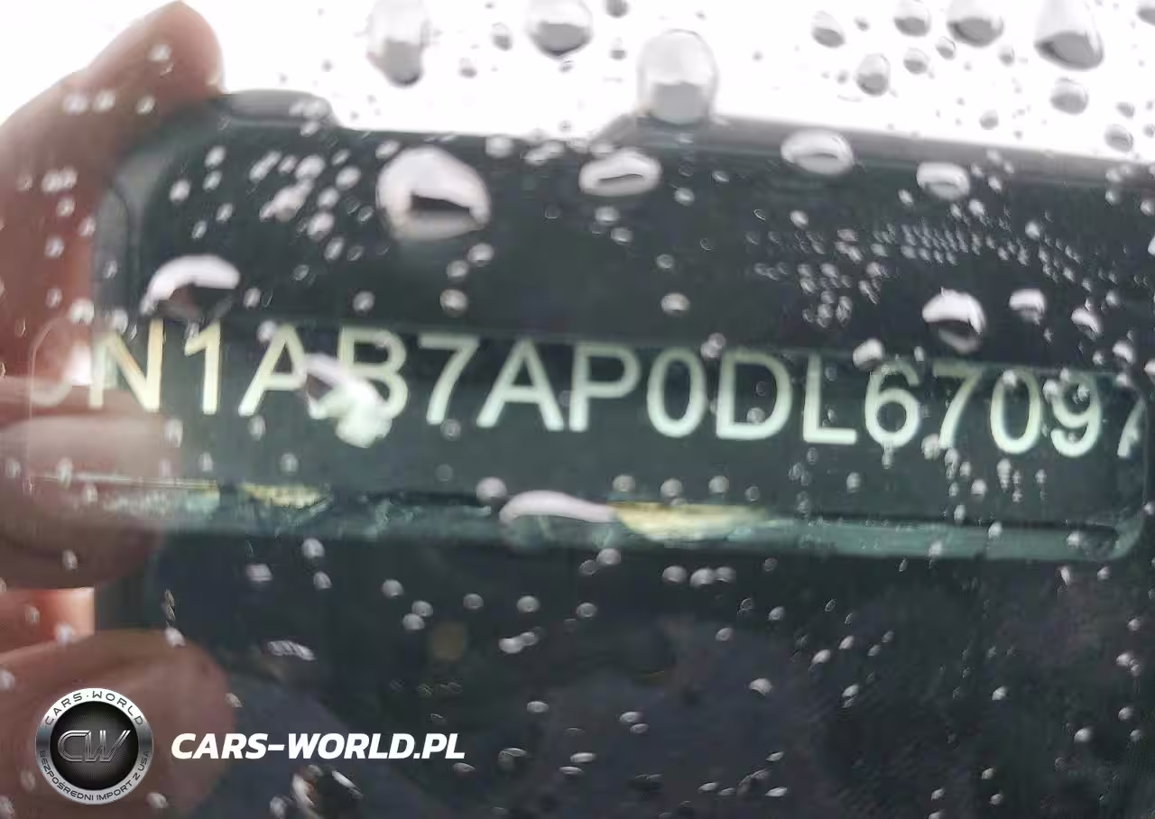 2019 Nissan Sentra S VIN:NCS108671 - 12
