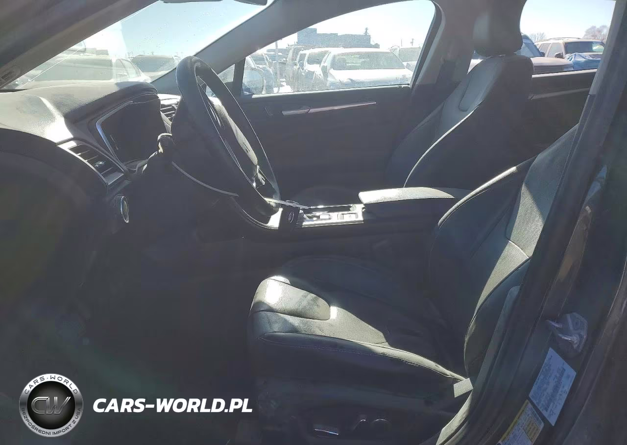 2019 Ford Fusion Titanium VIN:3FA6P0RU0KR285819 - 7