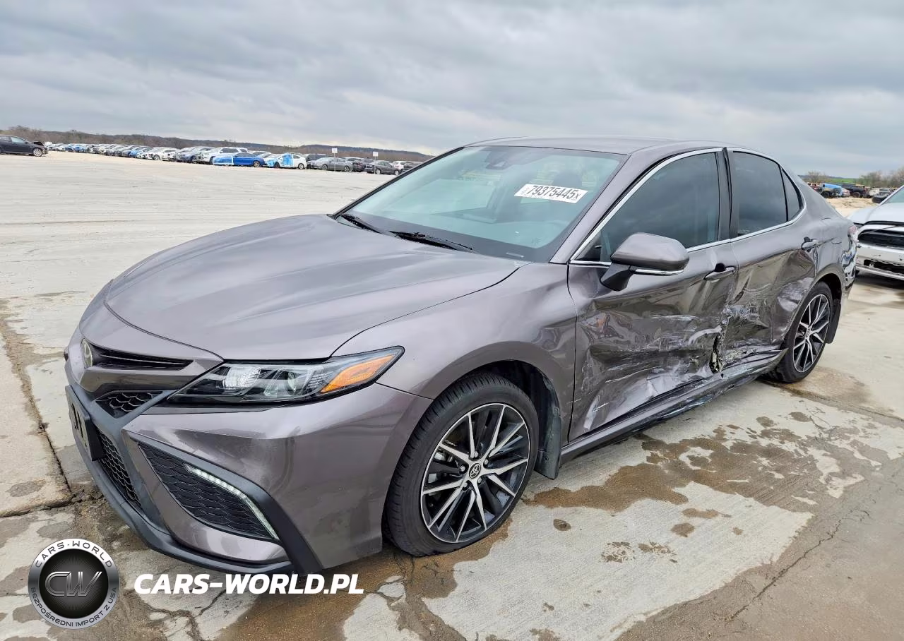 2022 Toyota Camry Se