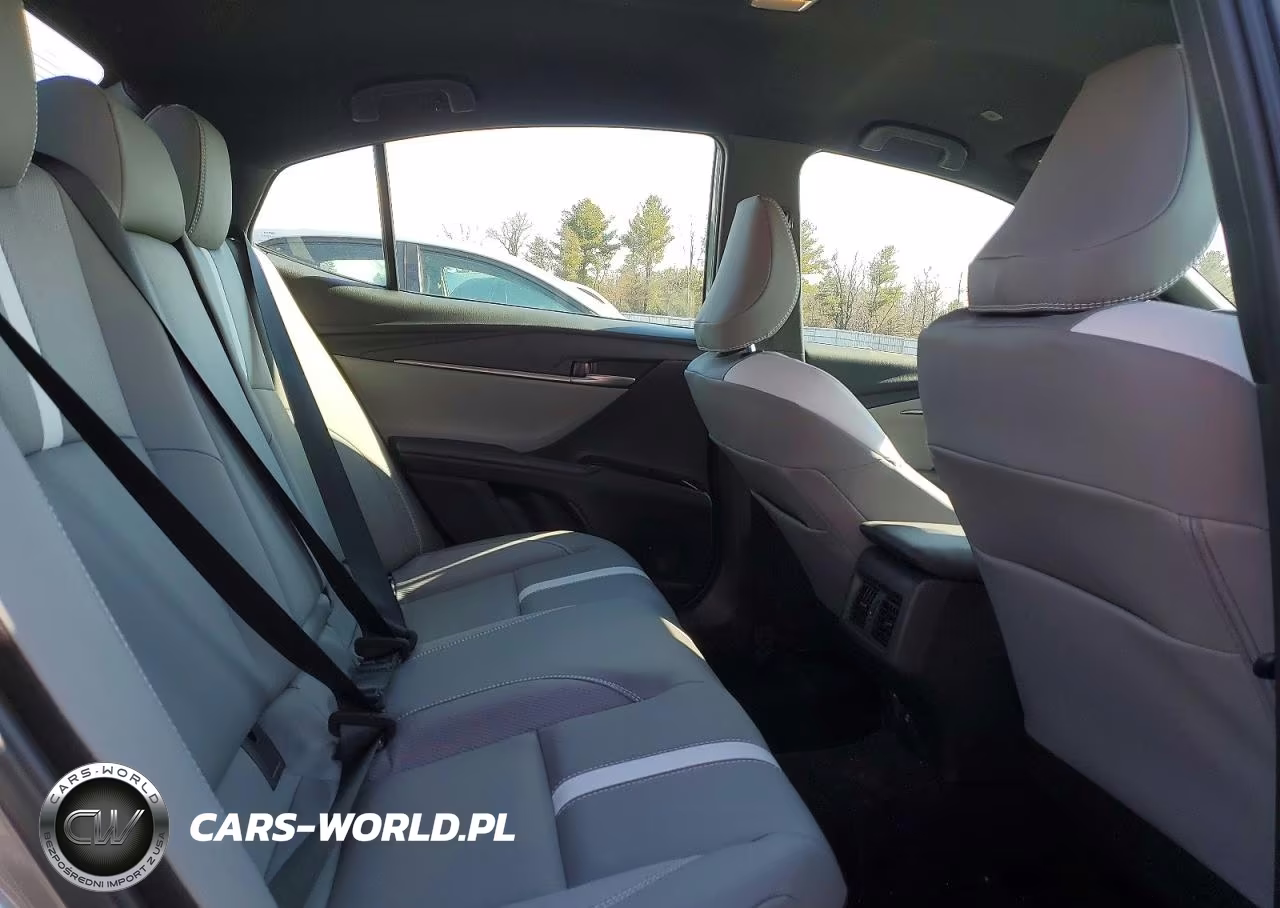 2026 Toyota Camry Se VIN:4T1DBADK1TU549714 - 10