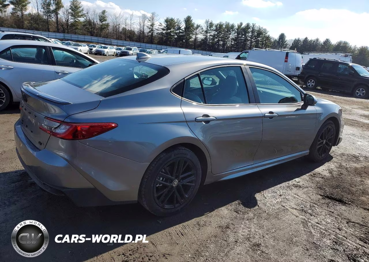 2026 Toyota Camry Se VIN:4T1DBADK1TU549714 - 3