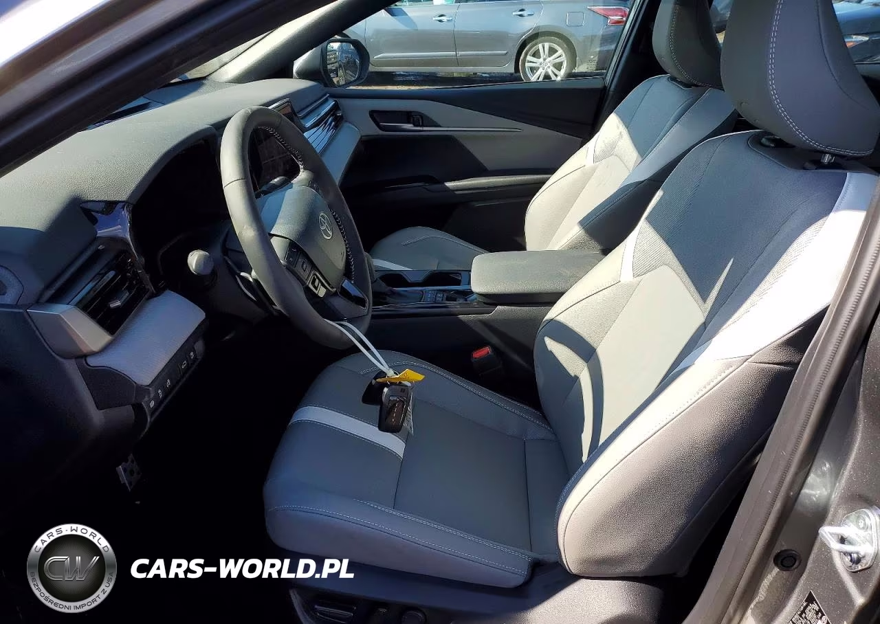 2026 Toyota Camry Se VIN:4T1DBADK1TU549714 - 7