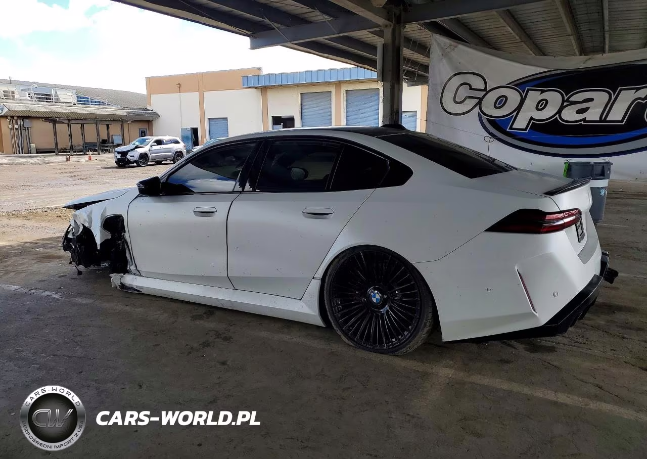 2025 BMW M5 VIN:WBS83FK01SCT27933 - 2