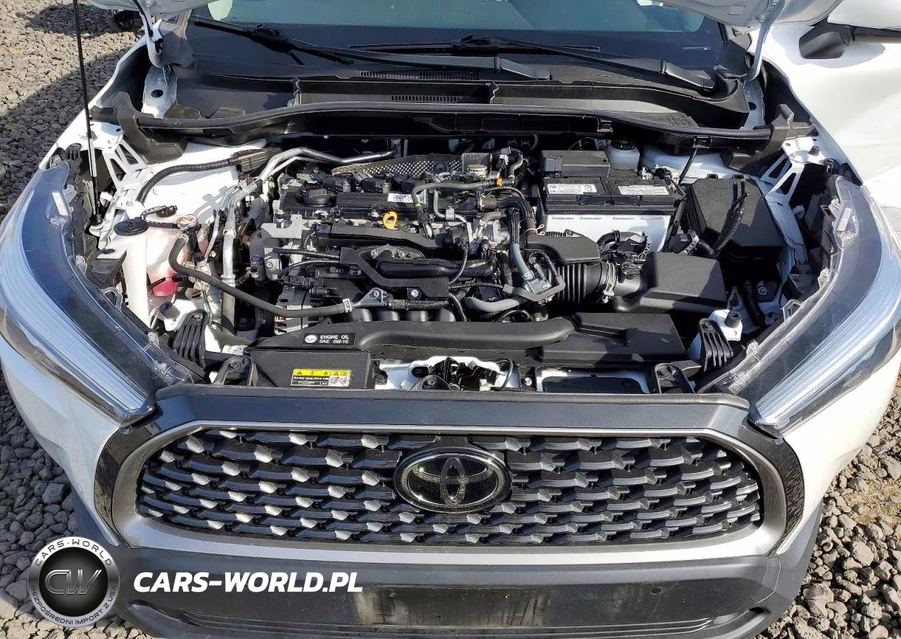 2022 Toyota Corolla Cross Xle VIN:7MUDAABGXNV010298 - 12