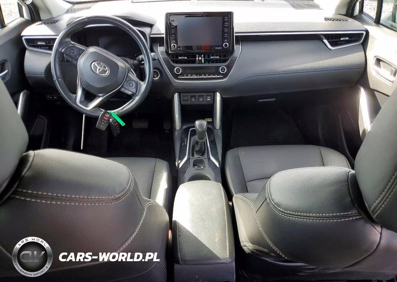2022 Toyota Corolla Cross Xle VIN:7MUDAABGXNV010298 - 8