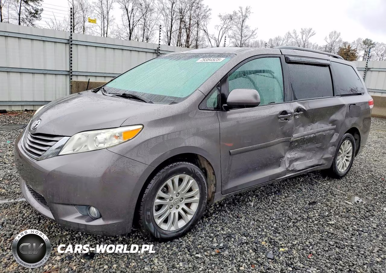 2011 Toyota Sienna Xle 8-Passenger